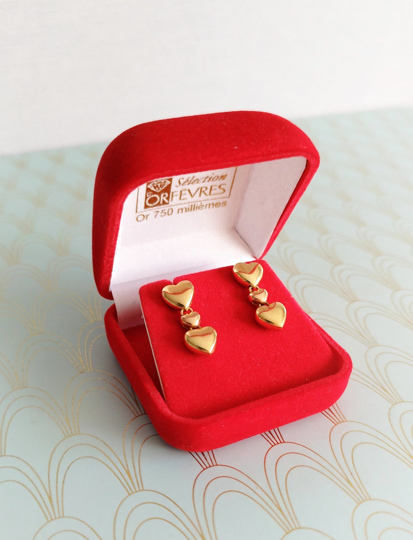 18ct Gold French Heart Shaped Dangle Drop Earrings, Gold Dormeuse Earrings, Vintage Jewelry Box, Antique 18ct Gold Jewellery, Romantic Gift for Her