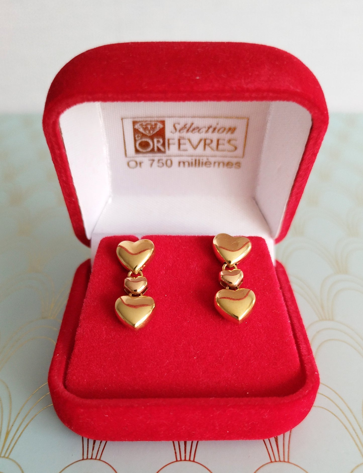 18ct Gold French Heart Shaped Dangle Drop Earrings, Gold Dormeuse Earrings, Vintage Jewelry Box, Antique 18ct Gold Jewellery, Romantic Gift for Her