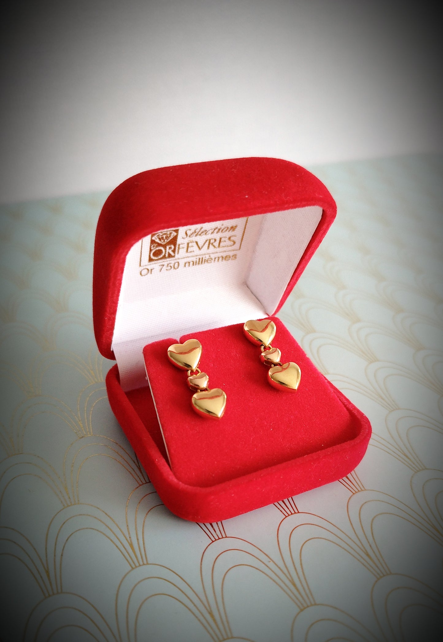 18ct Gold French Heart Shaped Dangle Drop Earrings, Gold Dormeuse Earrings, Vintage Jewelry Box, Antique 18ct Gold Jewellery, Romantic Gift for Her