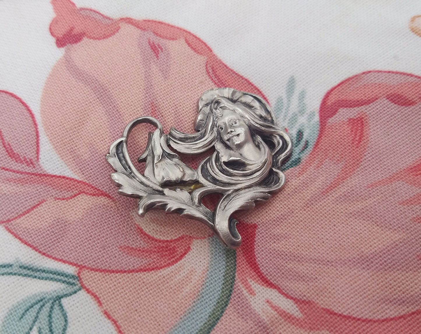 French Art Nouveau Heart Brooch, Antique Silver Pin, Arts and Crafts, Art Nouveau Jewelry, Art Nouveau Sculpture, Jewelry Box, Gift for Her