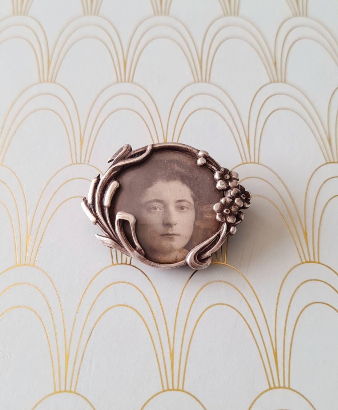 French Art Nouveau Silver Brooch, Antique Silver Pin, Arts and Crafts, Art Nouveau Jewelry, Miniature Art Nouveau Photo Frame, Gift for Her.