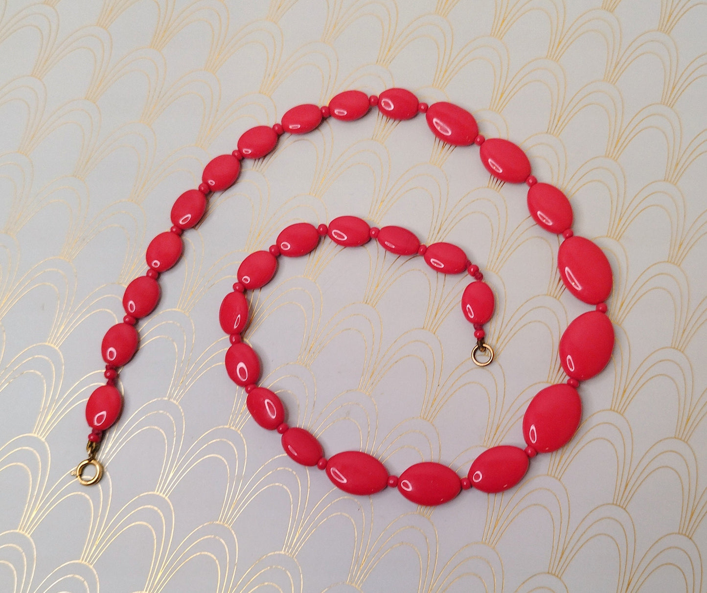 Vintage French Art Deco Red Glass Beaded Necklace, Retro Jewelry, Luxury Beaded Necklace, 1950's Jewellery Box, Minimalist Red Jewelry..