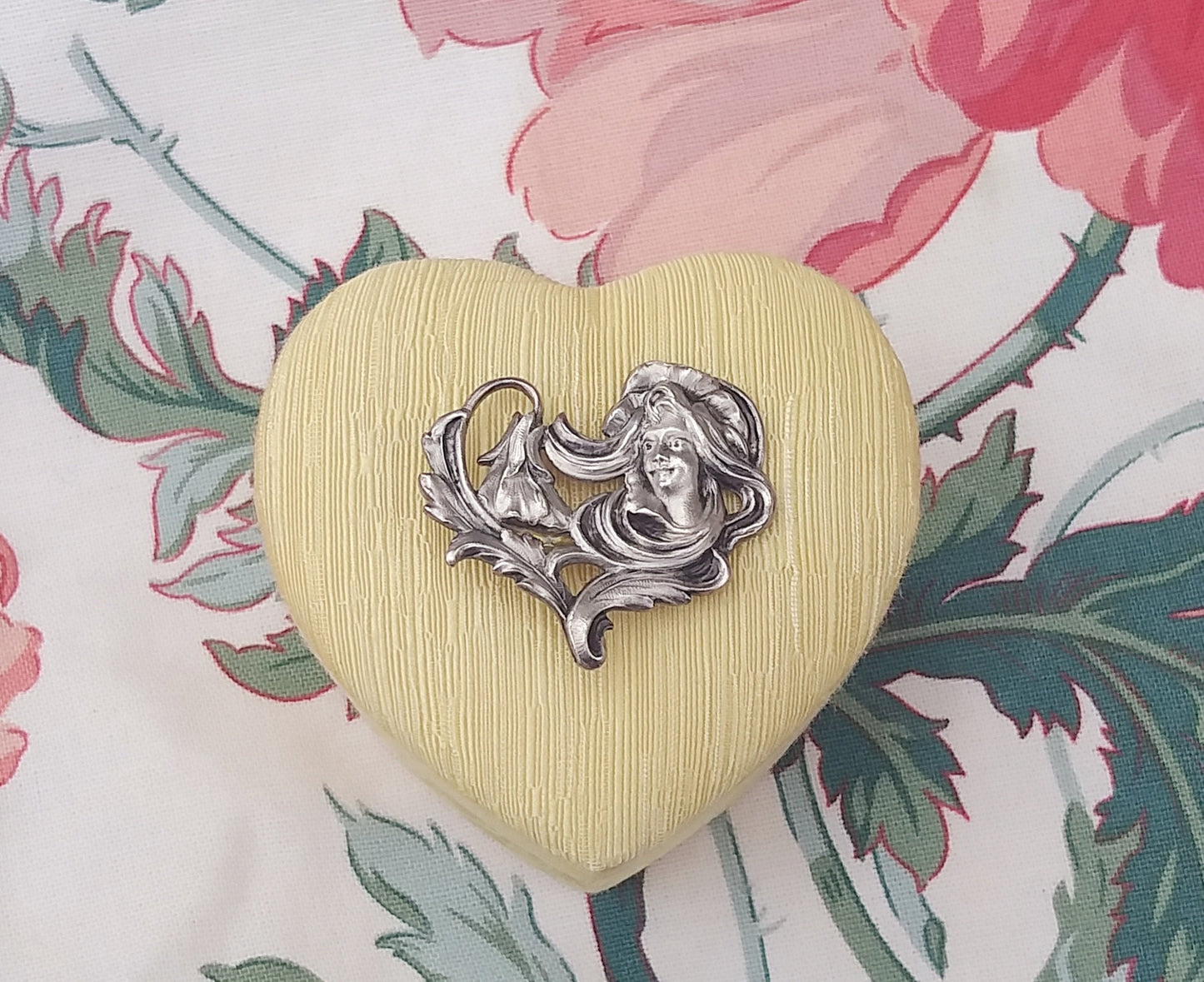 French Art Nouveau Heart Brooch, Antique Silver Pin, Arts and Crafts, Art Nouveau Jewelry, Art Nouveau Sculpture, Jewelry Box, Gift for Her