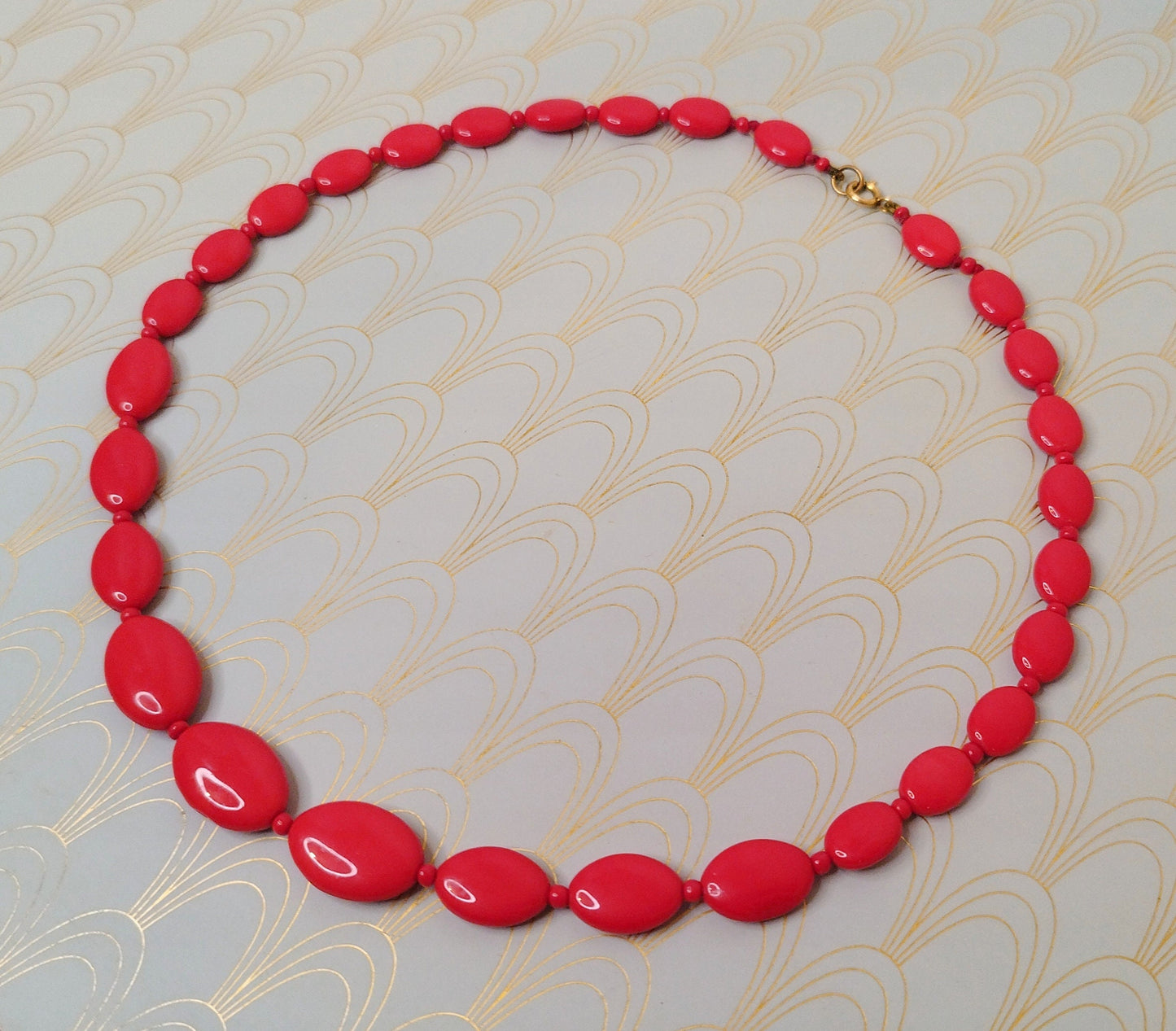 Vintage French Art Deco Red Glass Beaded Necklace, Retro Jewelry, Luxury Beaded Necklace, 1950's Jewellery Box, Minimalist Red Jewelry..