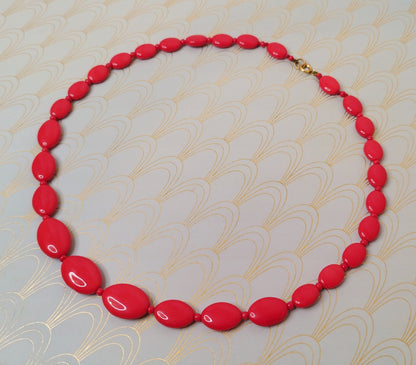 Vintage French Art Deco Red Glass Beaded Necklace, Retro Jewelry, Luxury Beaded Necklace, 1950's Jewellery Box, Minimalist Red Jewelry..