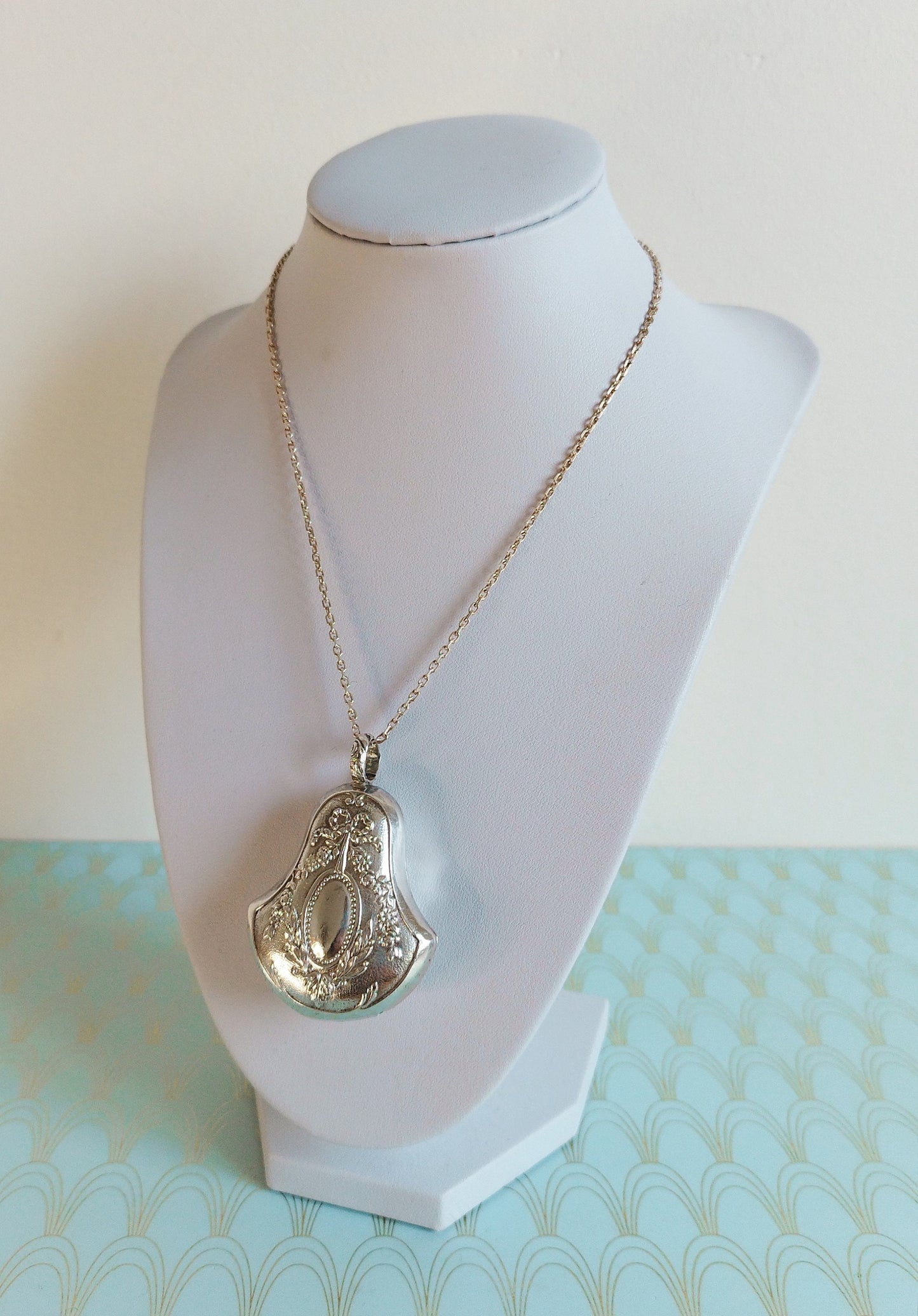 Antique French Silver Art Nouveau Bell Shaped Pendant, Art Nouveau Necklace, Vintage French Jewelry Box, Victorian Jewellery, Silver Bell...
